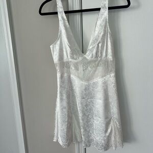 Elegant White Lace Chemise